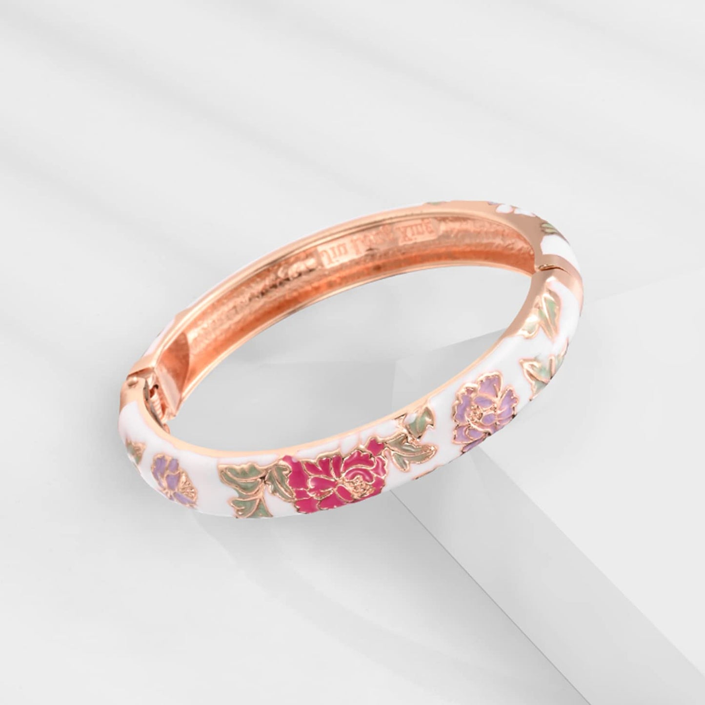UJOY Vintage Handcraft Jewelry Cloisonne Bracelet Enamel Floral Spring Hinged Gold Plated Womens Bangles Gifts Box 55C48-55A113 White