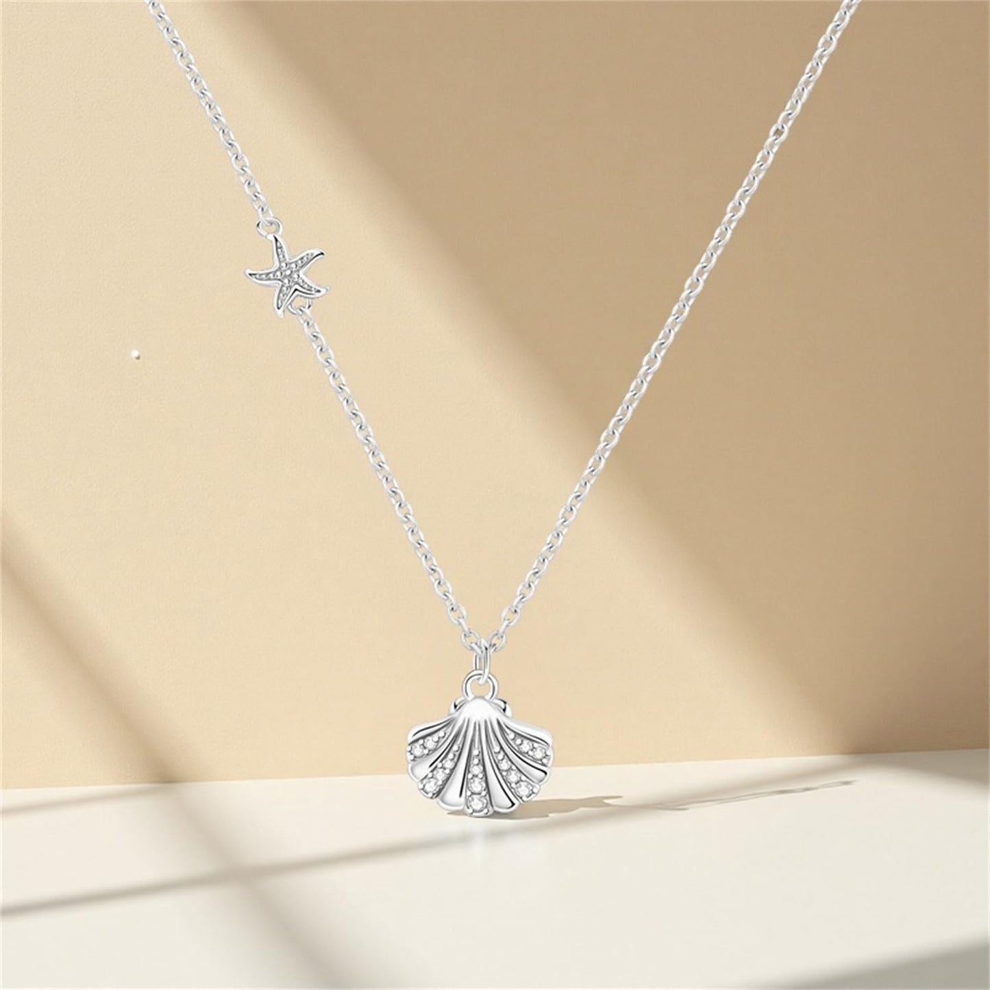 MISEFF 925 Sterling Silver Fashion Pendant Necklace for Women,Fashion Jewelry, 18K Gold Plated, Advanced Retro Series Link Chains ,Basic Multifunctional Accessories Suitable for Multiple Occasions and Daily Wear (shell starfish)