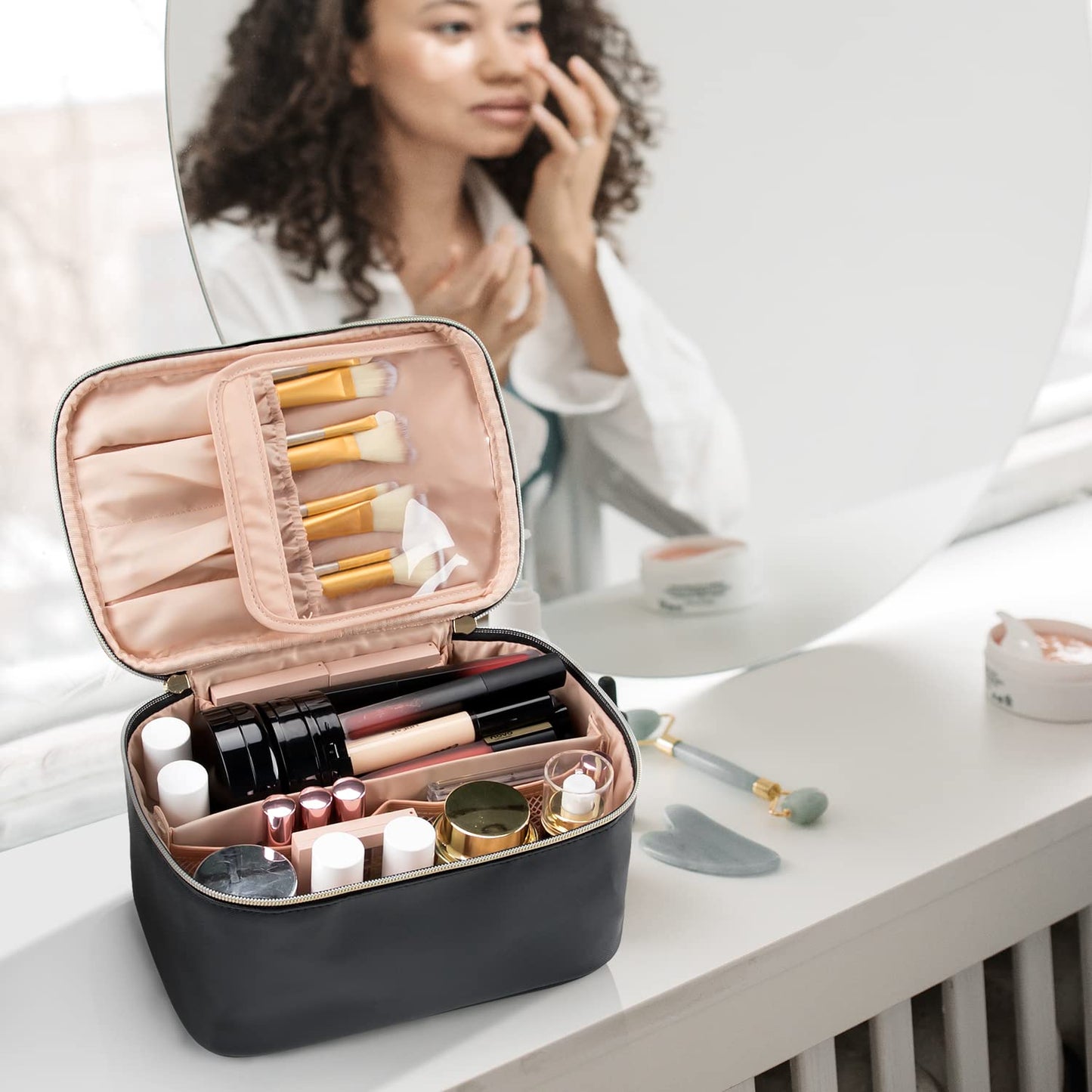 OCHEAL Makeup Bag, Portable Cosmetic Bag, Large Capacity Travel Makeup Case Organizer, Black For Women Toiletry Bag for Girls Traveling With Handle and Divider