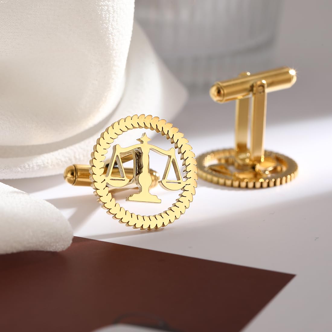 Metal Balance Badges Suit Brooch Libra Scales Brooches For Men (silver cuff-link)