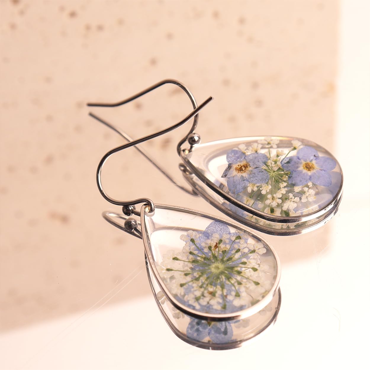 JeanBeau Handmade Pressed Flower Earrings for Women, Forget-Me-Not Queen Anne's Lace Wildflower Blue Nature Dried Flowers Silver Teardrop Dangle Drop Statement Floral Earings Jewelry Gift