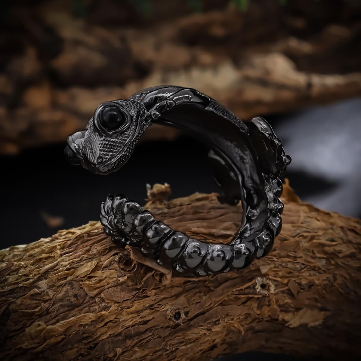Gothic Lizard Rings for Women Men Chameleon Animal Finger Rings Vintage Boho Goth Adjustable Open Ring Hypoallergenic Drip oil Ring Halloween Birthday Party Birthday Holiday Jewelry (Black)