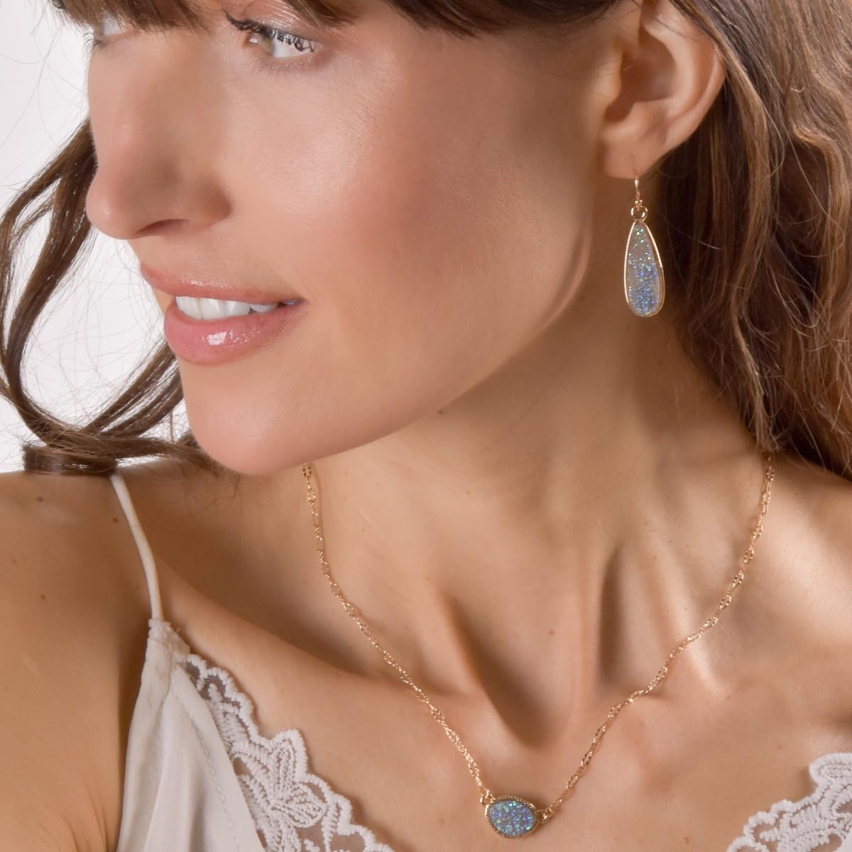 Light Blue Earrings for Women Dangle - Blue Dangle Earrings for Women, Simulated Druzy Stone Gold Tone Dangling Teardrop Jewelry, Sparkly Elegant Long Tear Drops with Boho Dangly Stone