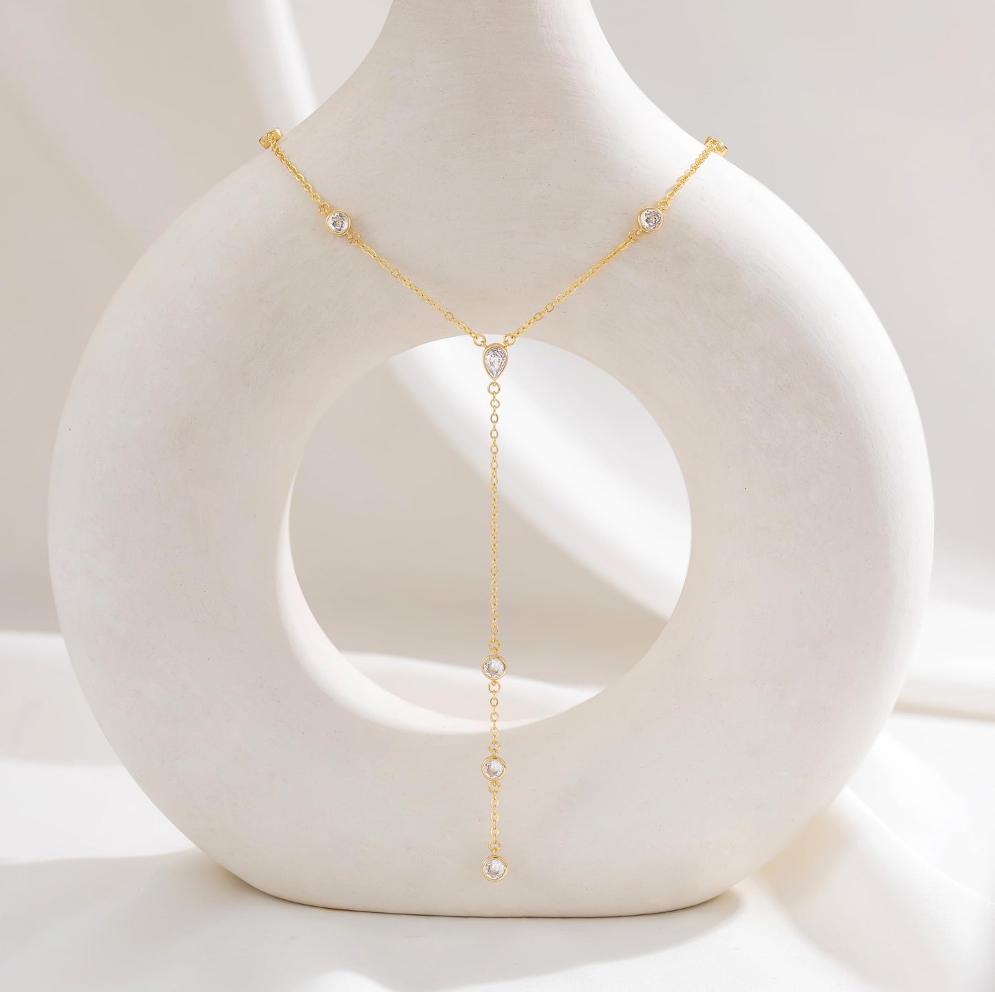 CHESKY Lariat Gold Necklace for Women, Dainty Long Necklace 14k Gold Plated Y-Shaped Pendant Necklace Trendy Layered Waterdrop Cubiz Zircon Drop Necklaces Simple Gold Jewelry for Women Gifts