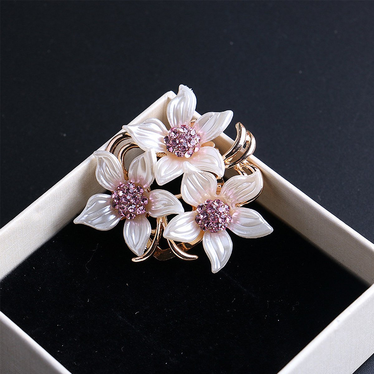 Merdia Brooch Pin for Women Stylish Flowers Clips with Created Crystal for Weddings Party | Brooch Pins Corsage Hair Head Clip | Girls Jewellery Barrette Women Accessories | Clips for Hair