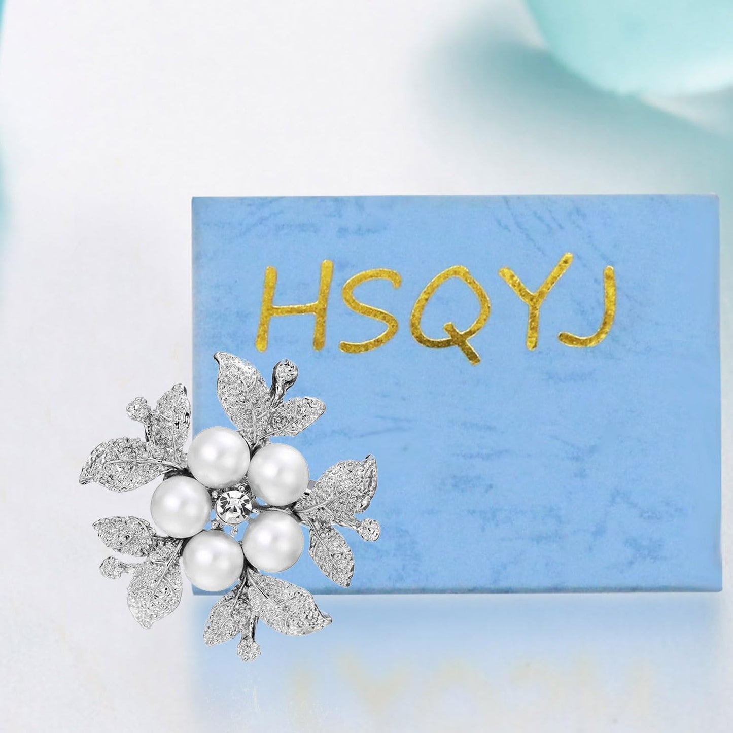 Flower Crystal Brooches Pins Fashion Beautiful Created Rhinestone Floral Brooch Good Idea for Party Dance Wedding Banquet for Elegant Women Girl (Silver Pearl Flower)