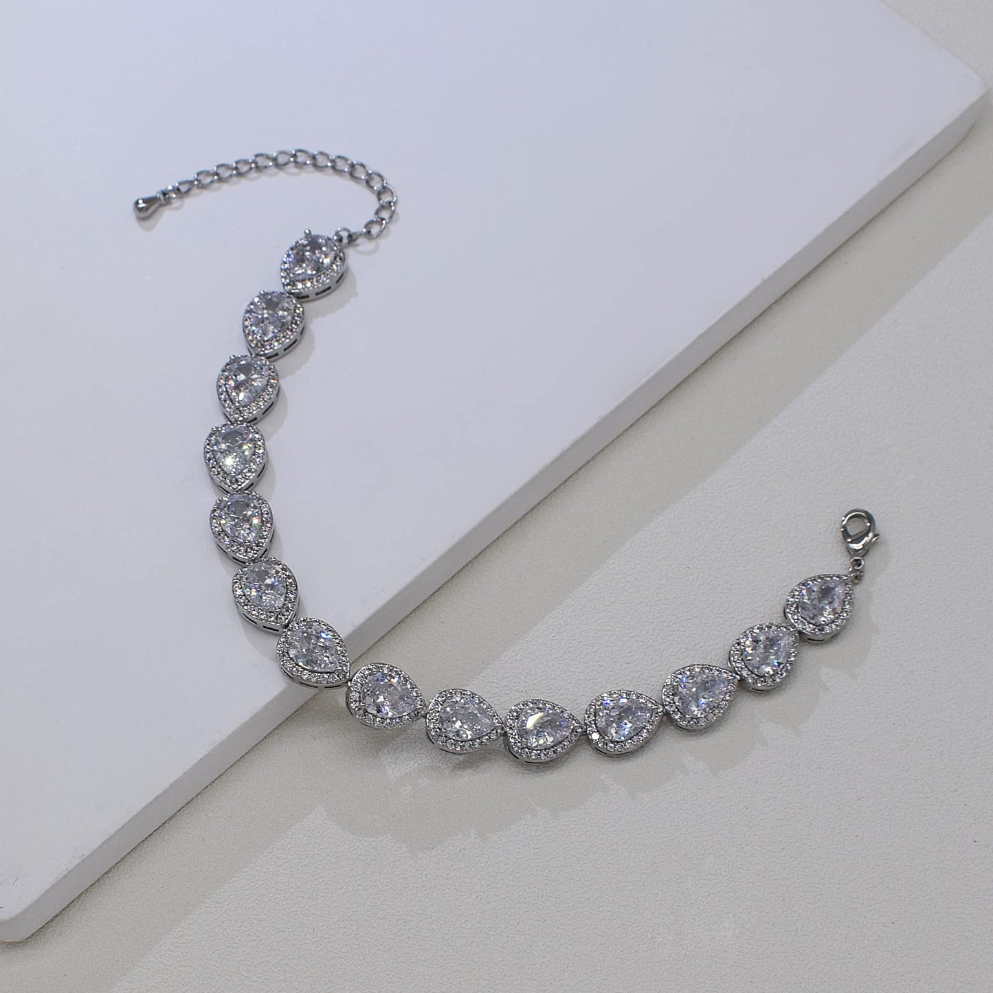 UDYLGOON Elegant Bridal Jewelry Set for Bride Bridesmaid Wedding Prom Teardrop Necklace Earrings Bracelet Set (White Gold Plated)