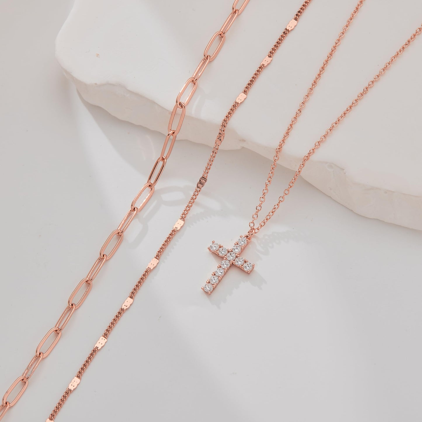 Rose Gold Cross Layered Necklaces for Women,Rose Gold Plated Dainty Stackable Choker Necklaces for Women,Trendy Layering Diamond Cross Pendant Paperclip Thin Chain Jewelry Set Gifts