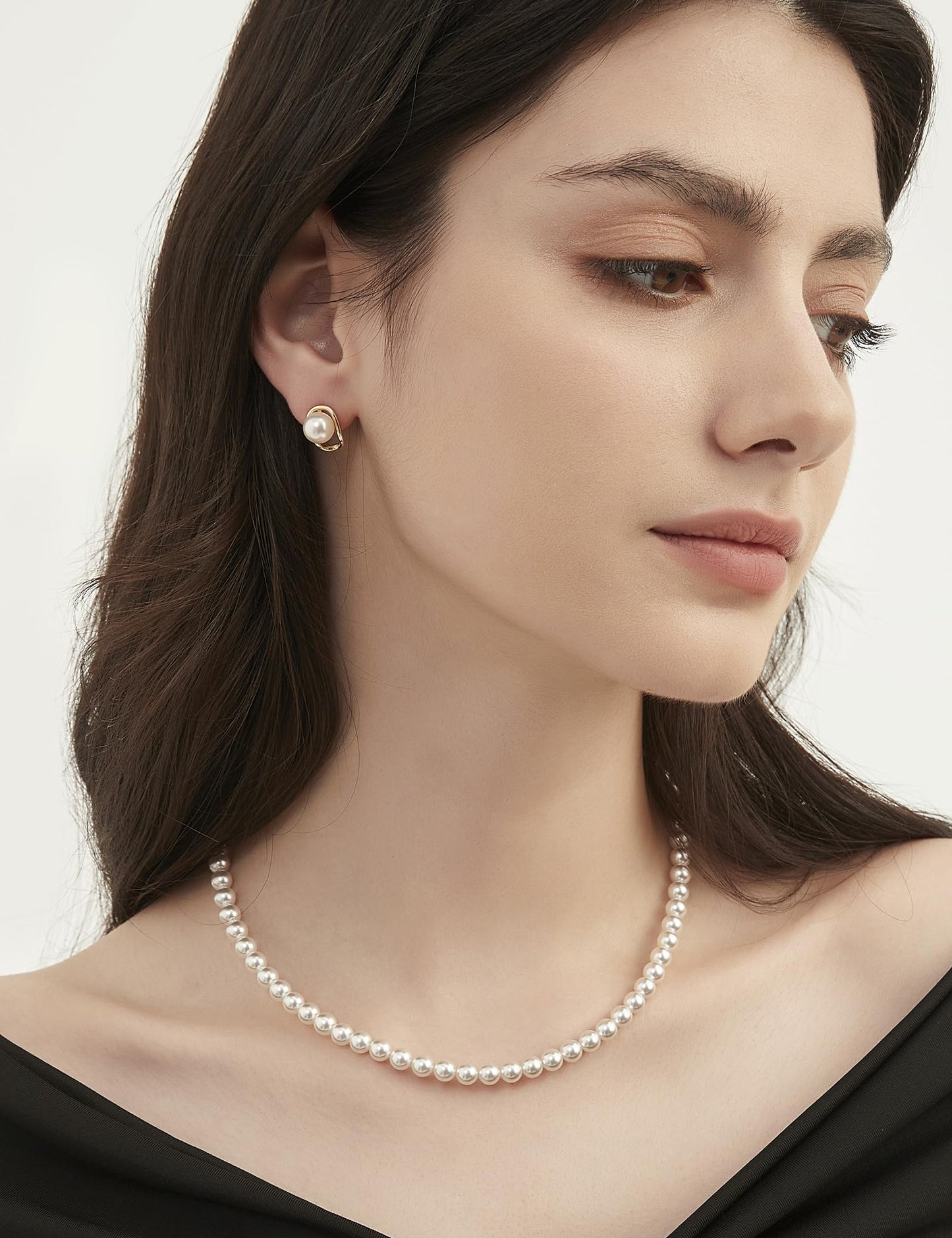 Mameloly Pearl Earrings for Women 925 Sterling Silver Simulated Pearl Stud Earrings 14K Gold Plated Trendy Jewelry Hypoallergenic