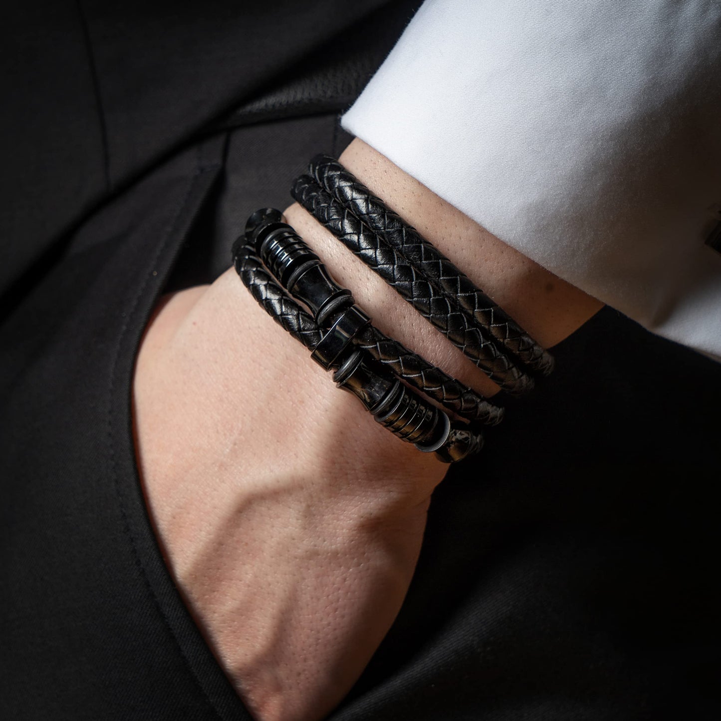 SERASAR Pulseras para Hombres 17cm Black Leather Bracelets for Men Brown Cowhide Gift Box Braided Bracelet Stainless Steel Jewelry Wrist Band Cuff Wrap Rope Bangle Dad Man Cuero Regalo
