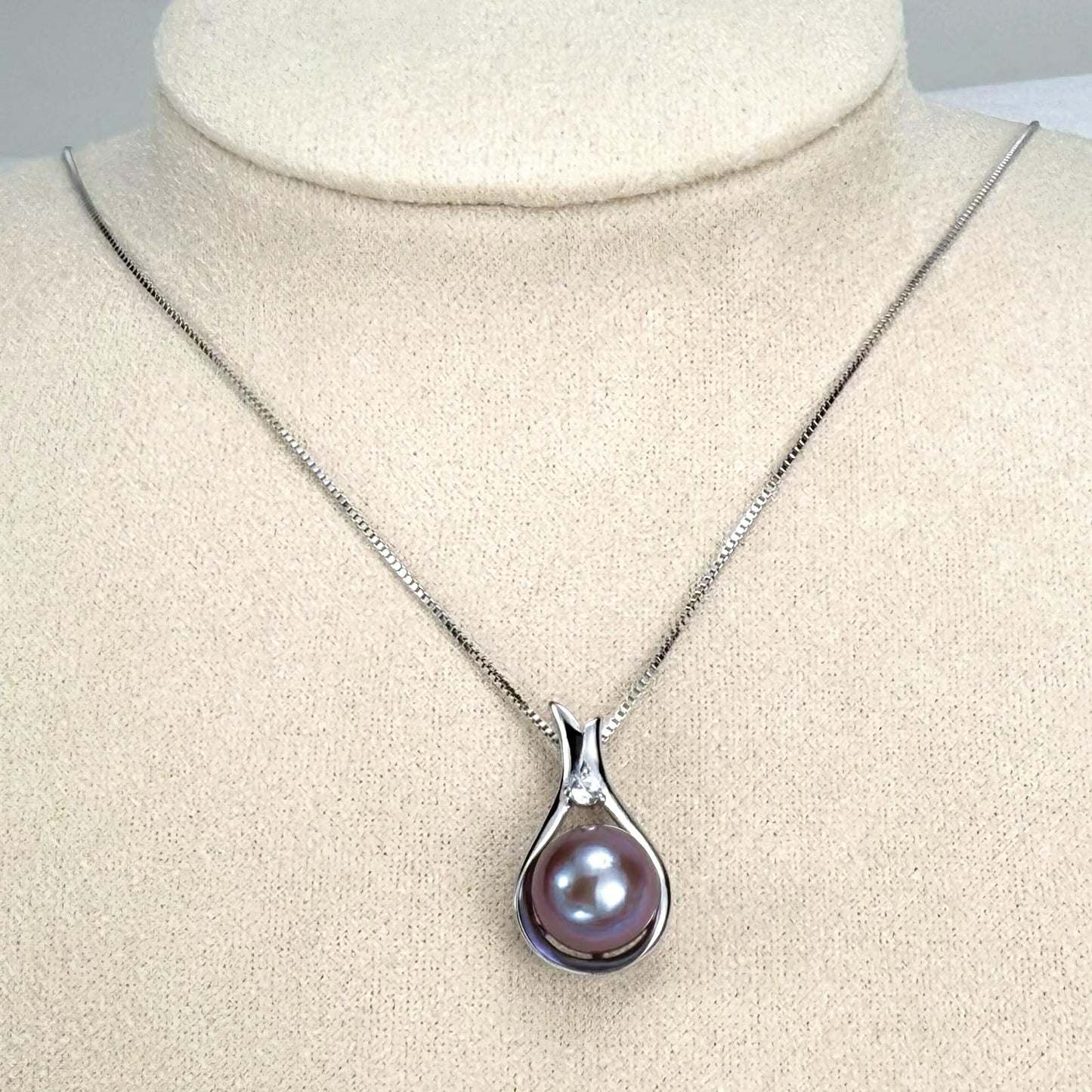 YAMI Pearl Pendant Necklace, Freshwater Cultured Edison Purple Pearl 10-11mm in Round Shape, 925 Sterling Silver Necklace, Anniversary Birthday Jewelry Gifts 18+2IN