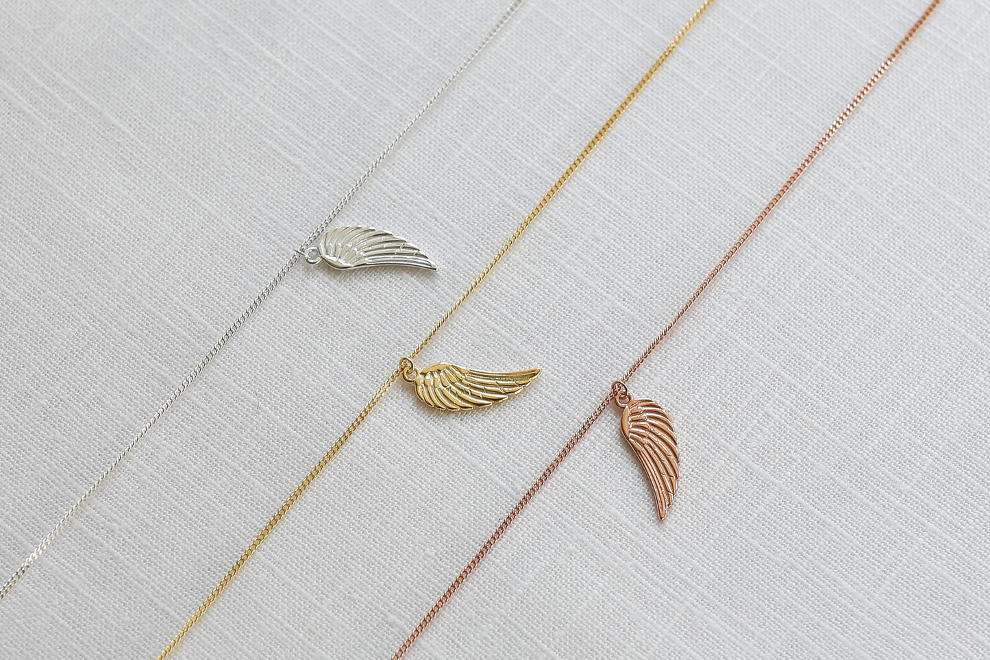 LUUK LIFESTYLE Angel wings pendant necklace for her, 925 sterling silver, 19” adjustable length, chic and trendy jewelry for a fresh and modern look, Valentine's Day, birthday, women's fashion, rose