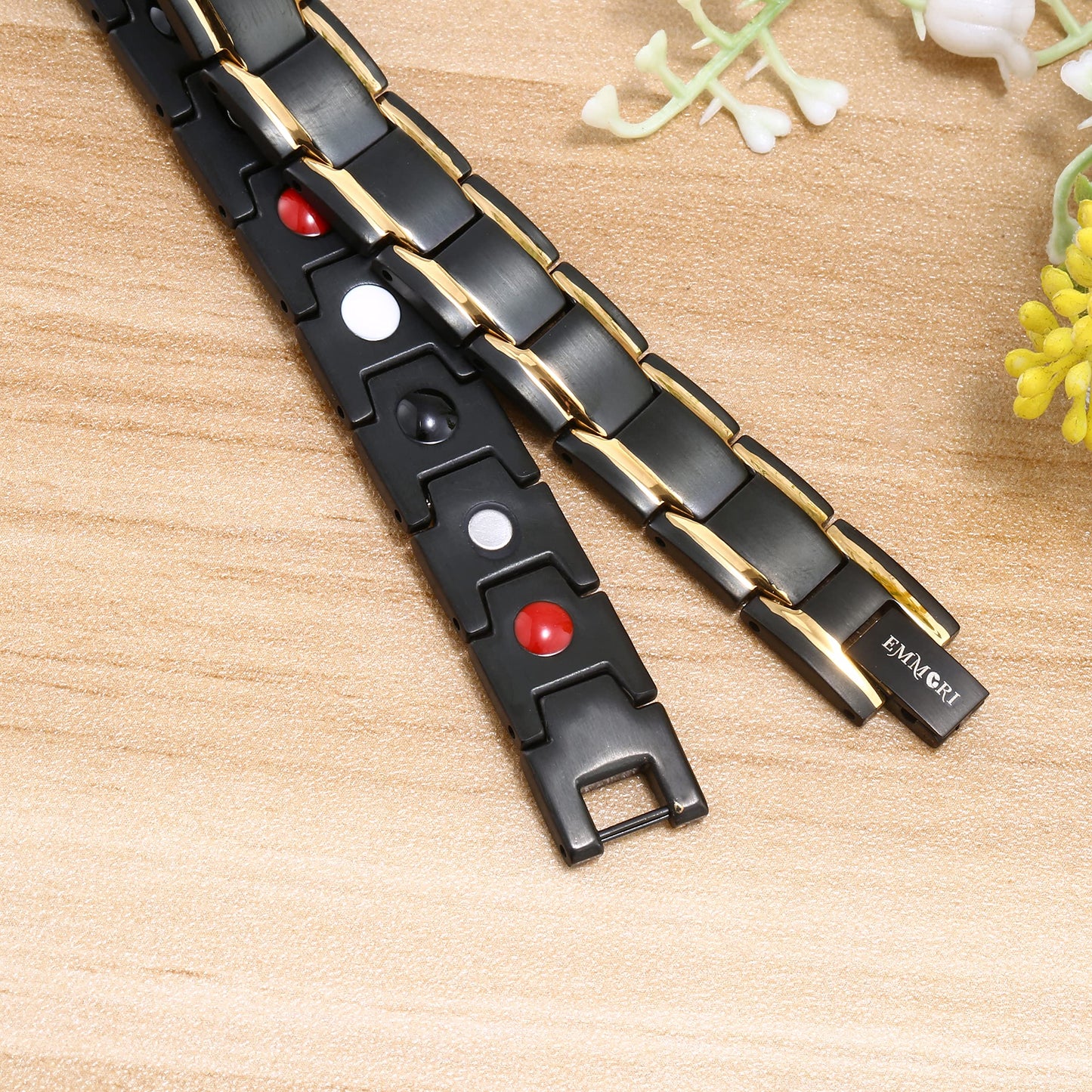 EMMORI Ultra Strength Magnetic Bracelet - 3,500 Gauss Per Magnet -Magnetic Bracelets for Men Woman - Adjustable Length -Pulseras Magneticas (Black Gold)