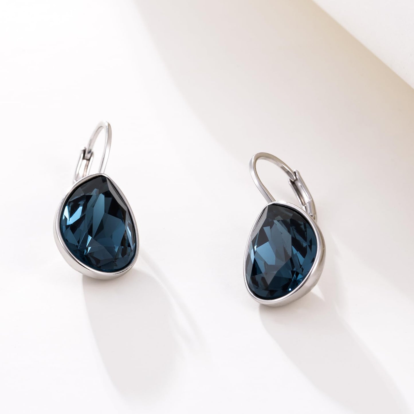 Xuping Jewelry Huggies Crystal Teardrop Earring for Women Crystals Leverback Silver Earrings Fashion Jewelry Gifts (Navy Blue)