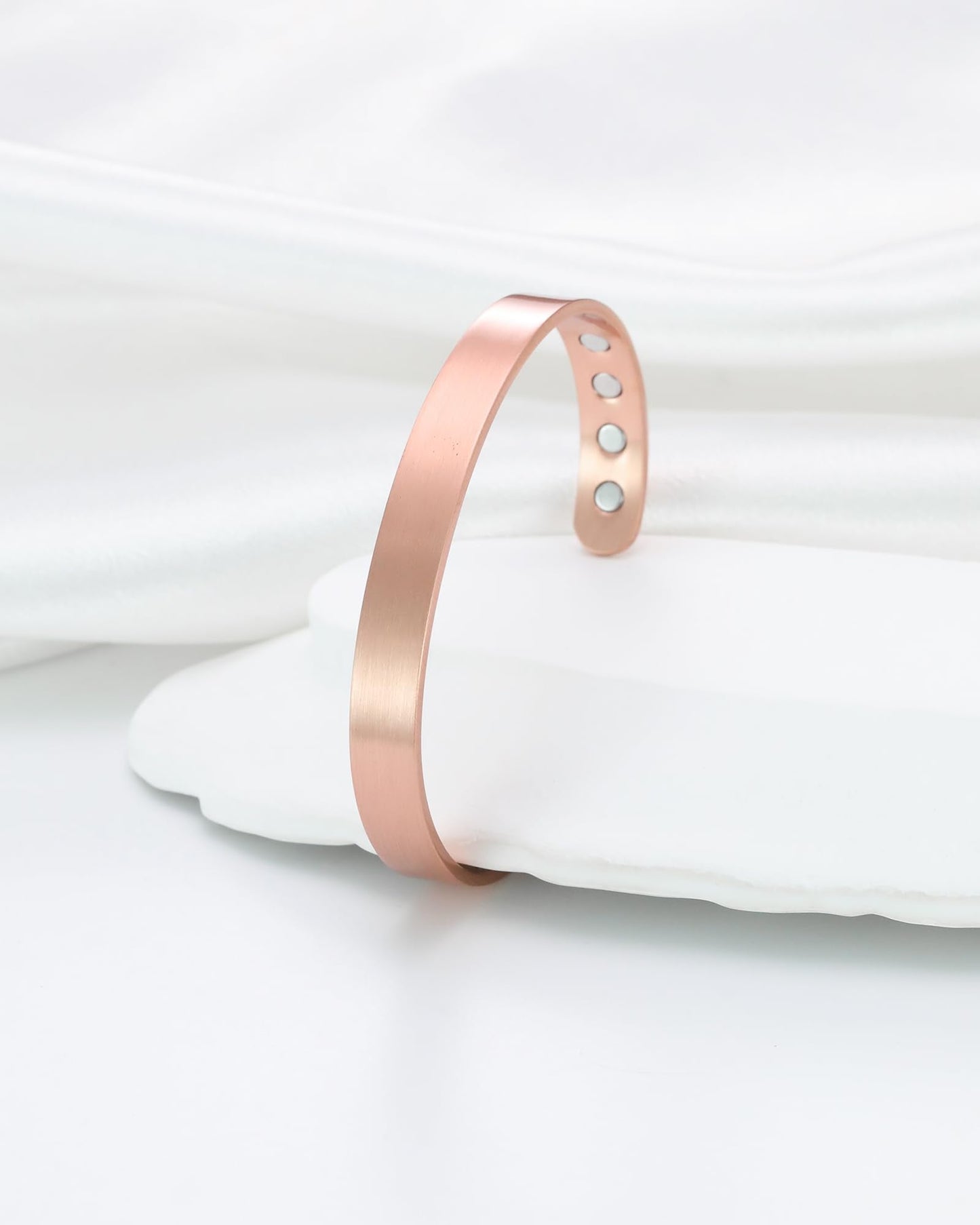 Jecanori Copper Bracelets for Women and Men, Ultra Strength Magnetic Bracelets for Men with 11pcs 3500 Gauss Magnets