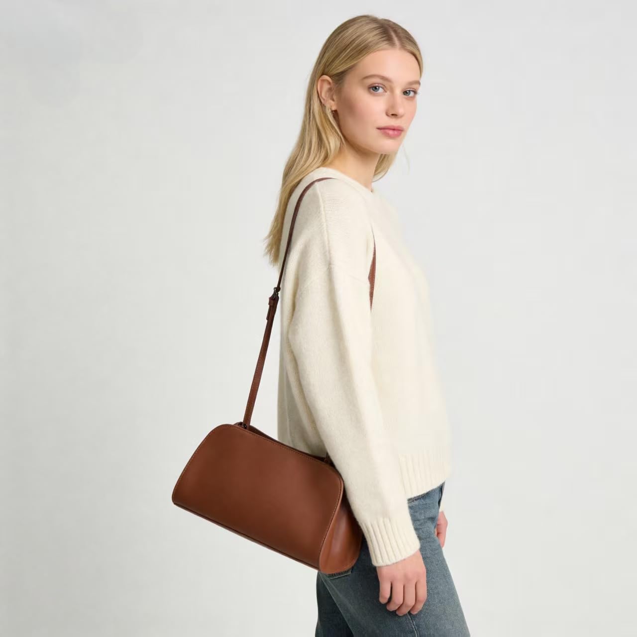 Quelis Small Leather Tote Bag，Clutch Purse with Shoulder Strap， Small Vegan Leather Handbag