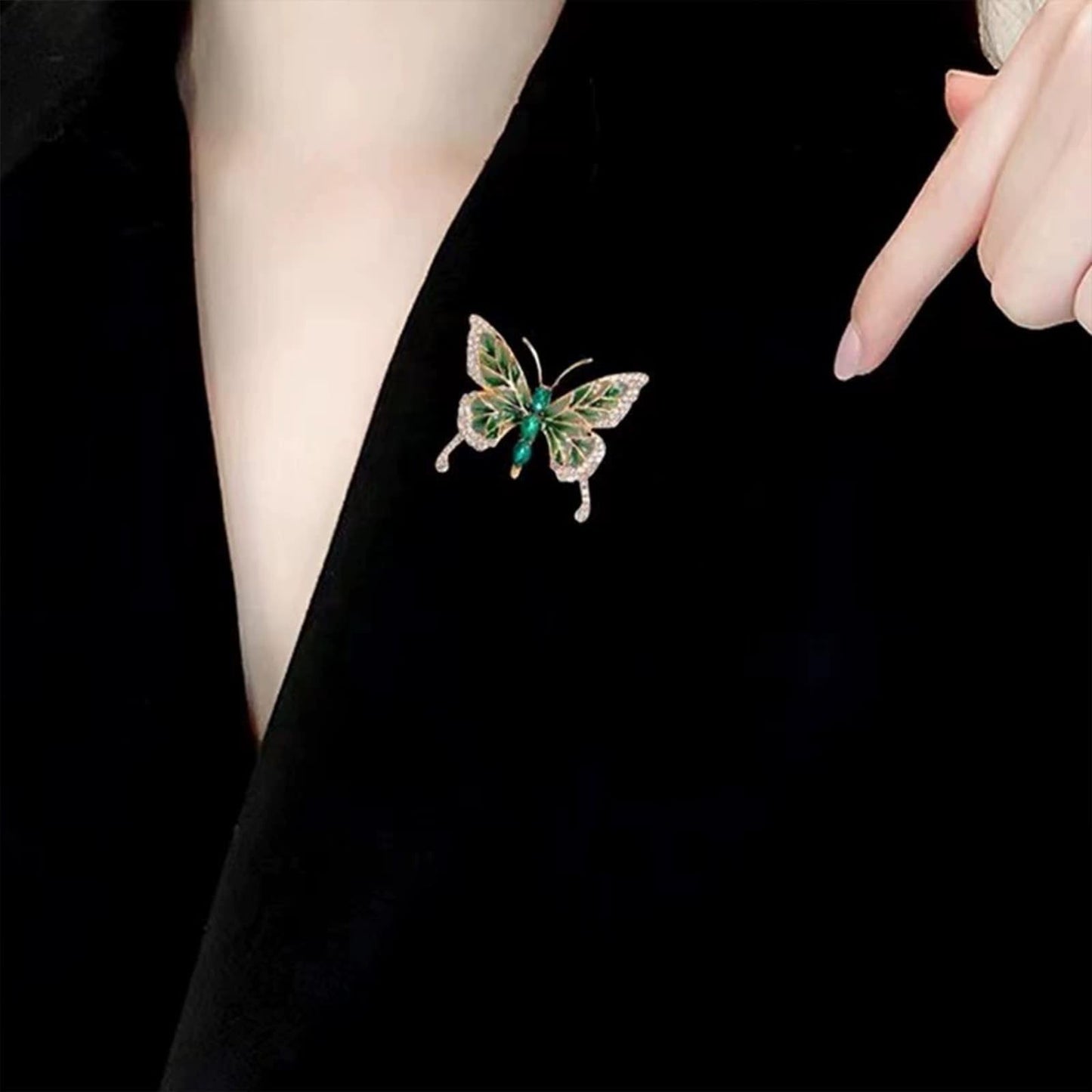 HETICA Women Animal Floral Brooch Pin Accessory Perfect as a Gift for Anniversary Celebrations, Parties, Or Everyday Wear (Butterfly-Green)