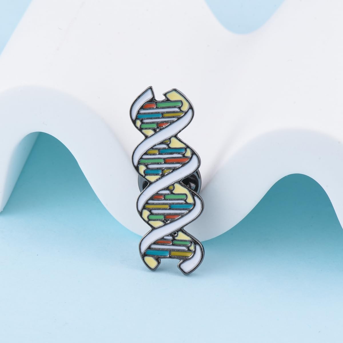 Dr's gift DNA Double Helix Enamel Pin Genetic Cell Brooch Lapel Badge Medical Jewelry Gifts for Geneticists Doctors Biologist
