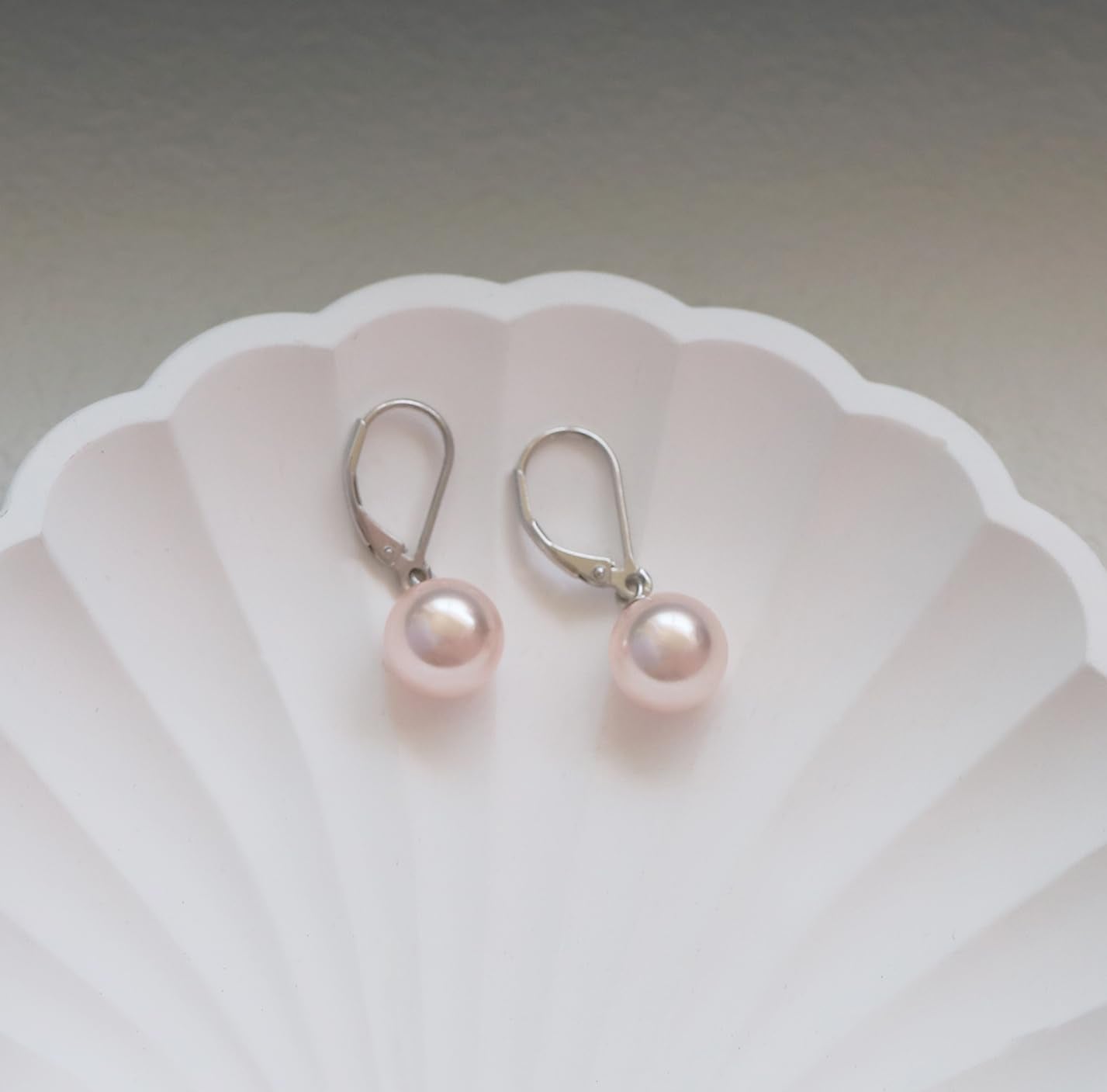 Rnivida 925 Sterling Silver Pink Pearl Leverback Earrings,Hypoallergenic Round Pearls Drop Jewelry Gift for Women