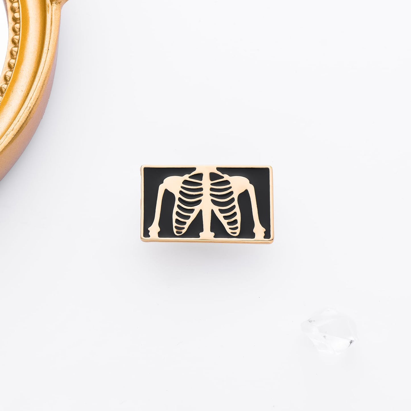 Dr's gift 14K Plated Golden Skeletal Anatomy Brooch Pin Backpack Lapel Badge Medical Jewelry for Anatomy Lovers Doctors Osteology Students Gifts