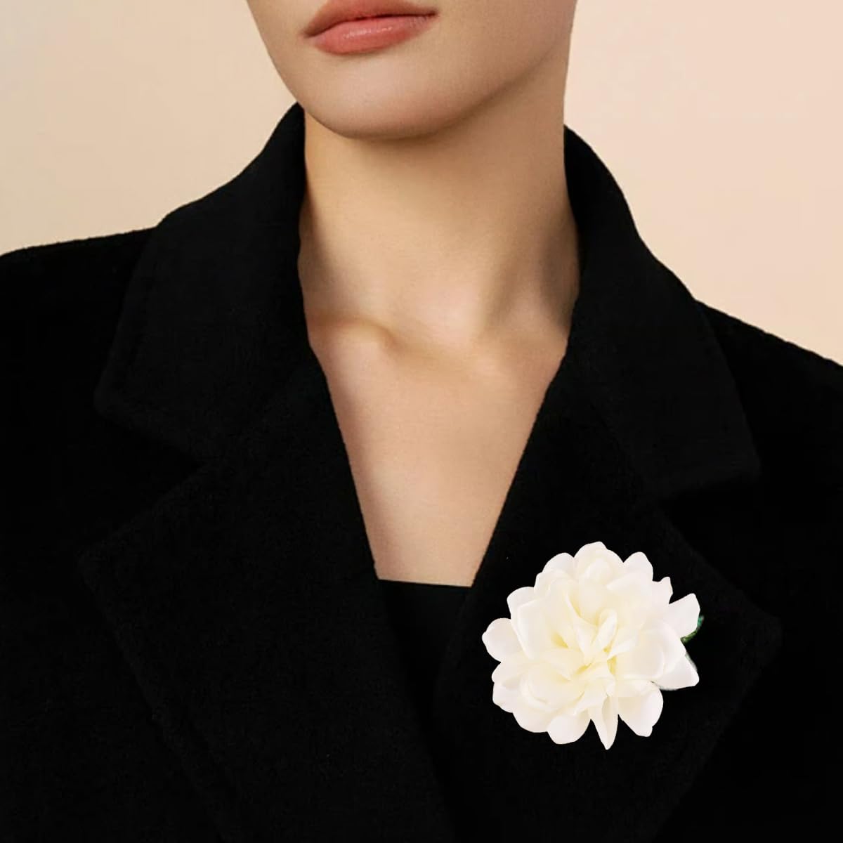 Elegant Large Cloth Flower Brooches Big Camellia Flower Pin for Women Dainty Cloth Fabric Rose Brooches Dress Skirt Scarf Hat Pins Clothing Decoration Accessories (white)