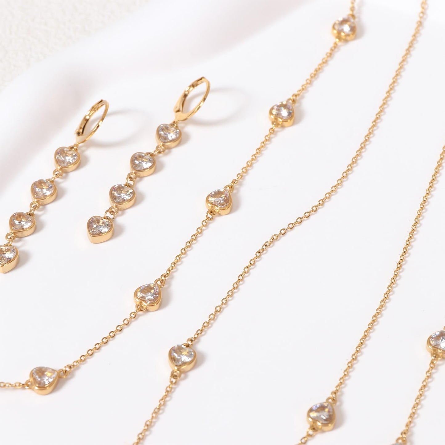 TaYolnFaSo White Heart Cubic Zirconia Jewelry Sets for Women 18k Gold Plated Imitation Diamond Necklace Earring 2pcs April Birthstone Set Heart Jewelry Wedding Prom Birthday Gift