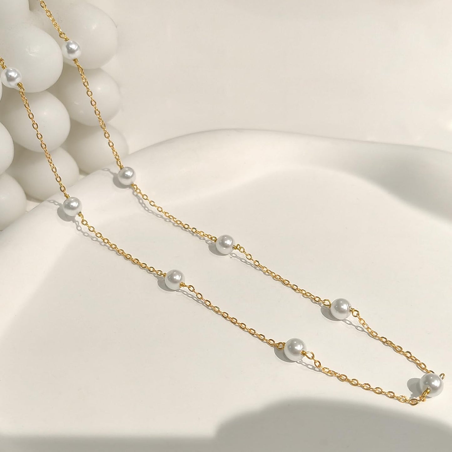 Zeffy Dainty Pearl Necklace for Women Small Pearl Chain Necklace Tiny Pearls Beaded Choker Necklace for Women Simple Jewelry Gifts