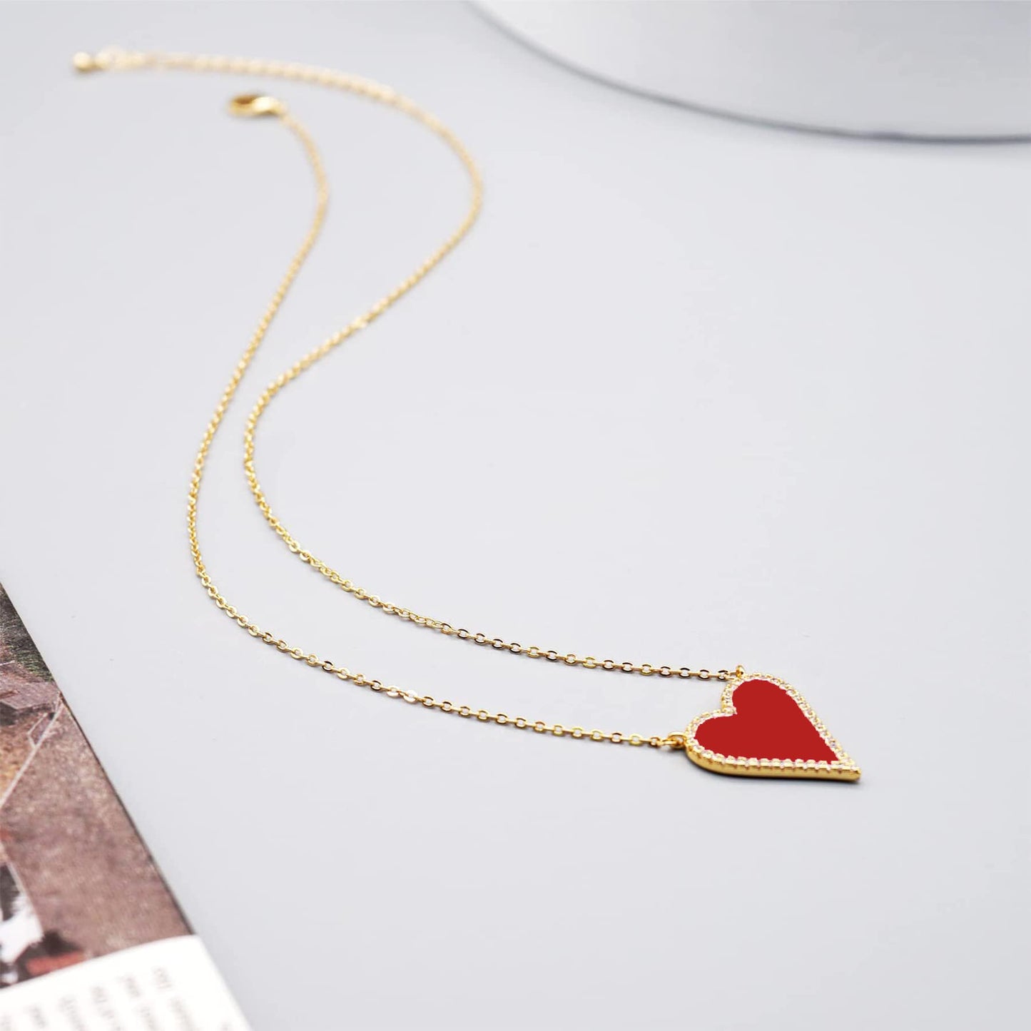 JINGDR Red Heart Necklace for Women Carnelian Crystal Trendy Jewelry Love Heart Gemstone Pendant, Gold Plated Heart Paperclip Chain Necklace Cute Heart Necklaces for Women Dainty Jewelry (Red)