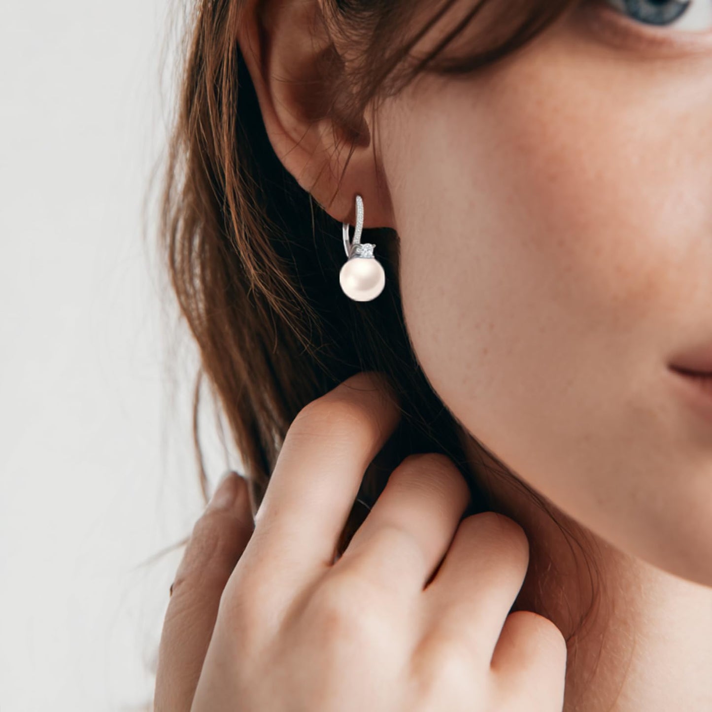 BAMIKI Pearl Drop Dangle Earrings 925 Sterling Silver Cubic Zirconia Leverback Earrings, 8MM Round Freshwater Cultured Pearls Jewelry Gifts for Women Wife Mother