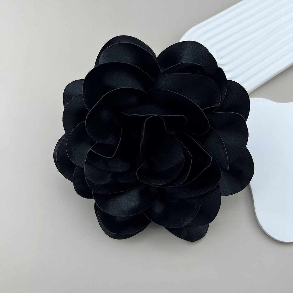 19mm Extra Large Rose Flower Brooches Lapel Pins Dainty Satin Fabric Brooches Big Camellia Flower Brooch Pin for Women Wedding Part Dance Clothes Accessories Jewelry (PinkWhite)