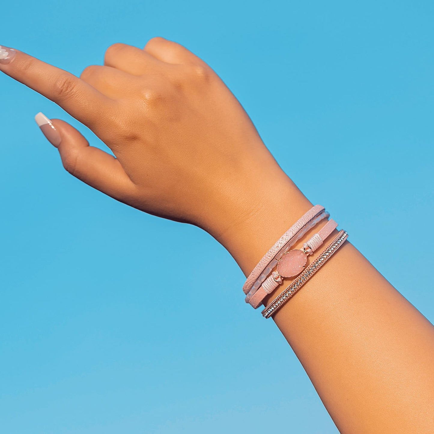 FANCY SHINY Boho Leather Wrap Bracelet Stackable Chunky Crystal Cuff Bracelets with Magnetic Clasp Cowboy Cowgirl Western Summer Beach Outfits Jewelry Gifts for Women (7.7", Pink)