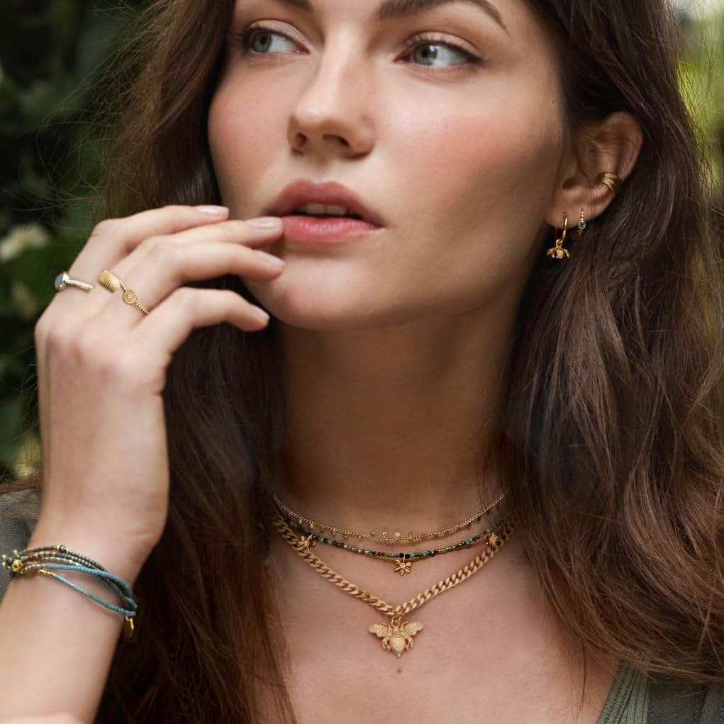 CANEVINKA 18K Gold Plated Necklace for Women Bee Pendant Necklace Handmade Jewelry with Adjustable Necklace Chain Thick Cuban Link Chain Fashion Chunky Necklace