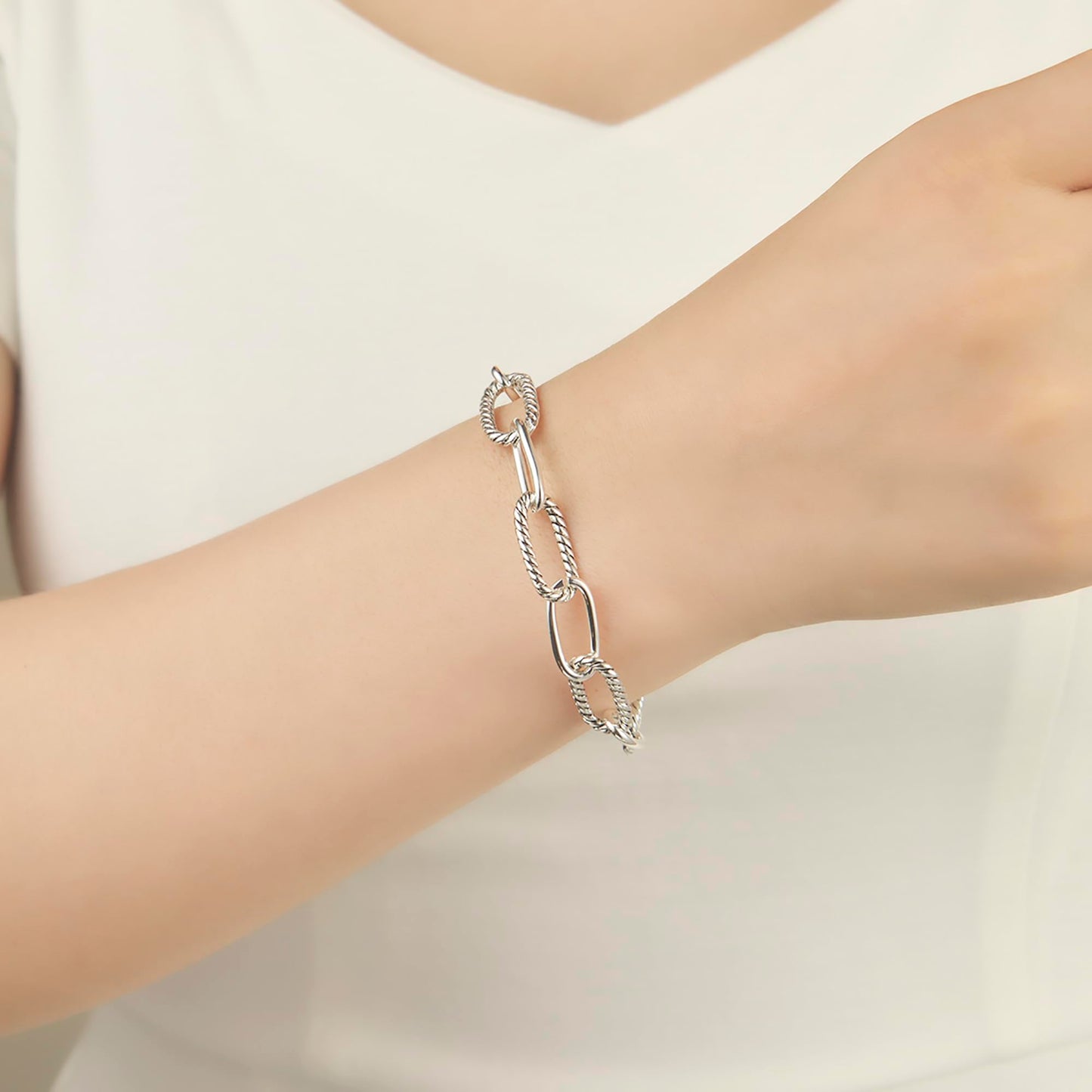 UNY JEWEL Slim Paperclip Link Bracelet Two Tone Twisted Cable Wire Chain Lightweight Designer Inspired Jewelry Gift for Women (Slim Paperclip Two Tone)