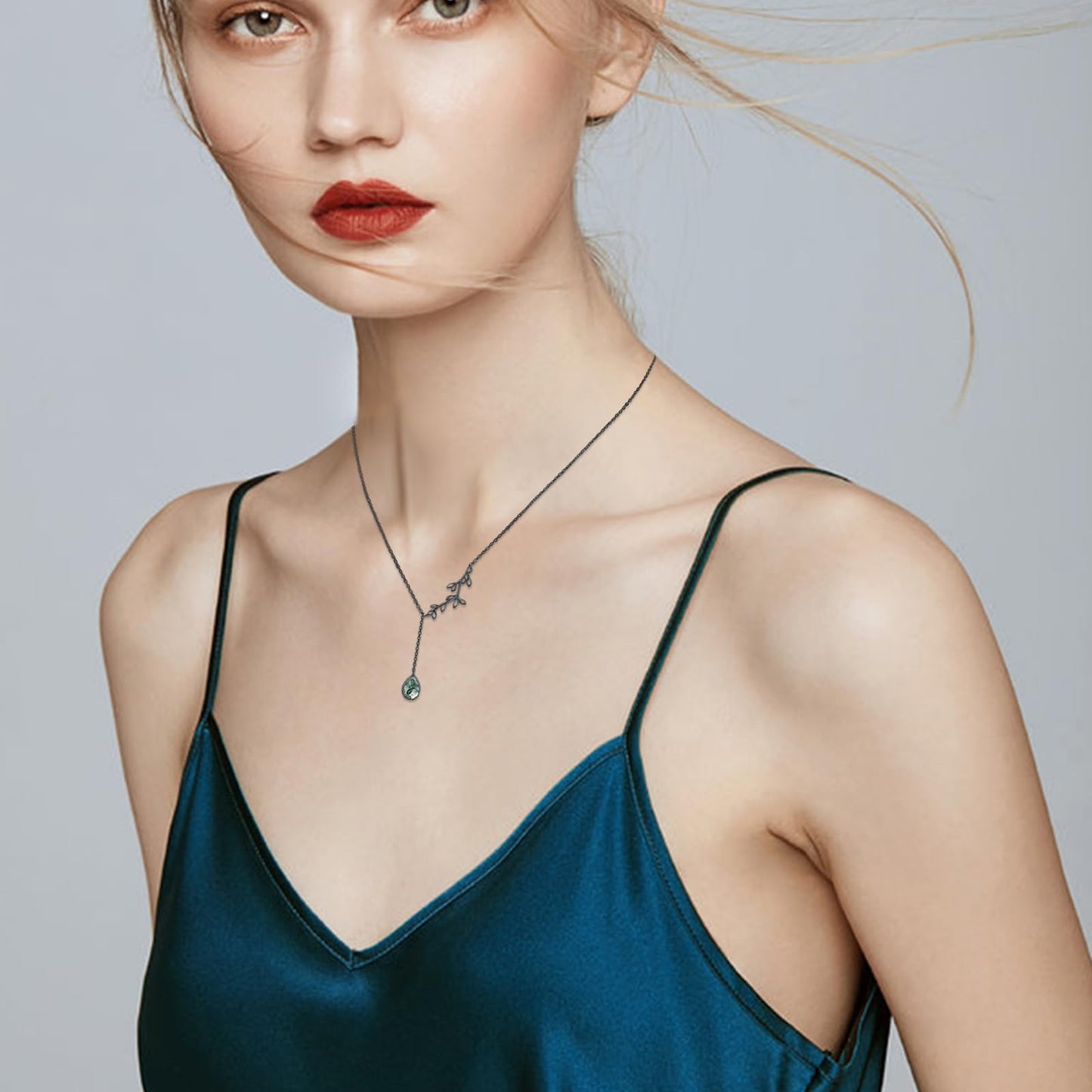 Silikepa Leaf Necklace for Women 925 Sterling Silver Black Leaf Pendant Necklace Y Chain with Moss Agate Jewelry Gifts for Women