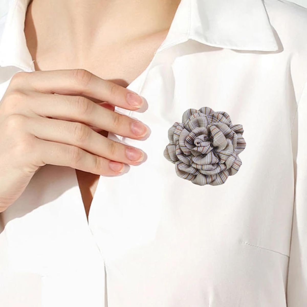Elegant Large Cloth Flower Brooches Big Camellia Flower Pin for Women Dainty Cloth Fabric Rose Brooches Dress Skirt Scarf Hat Pins Clothing Decoration Accessories (Khaki B)