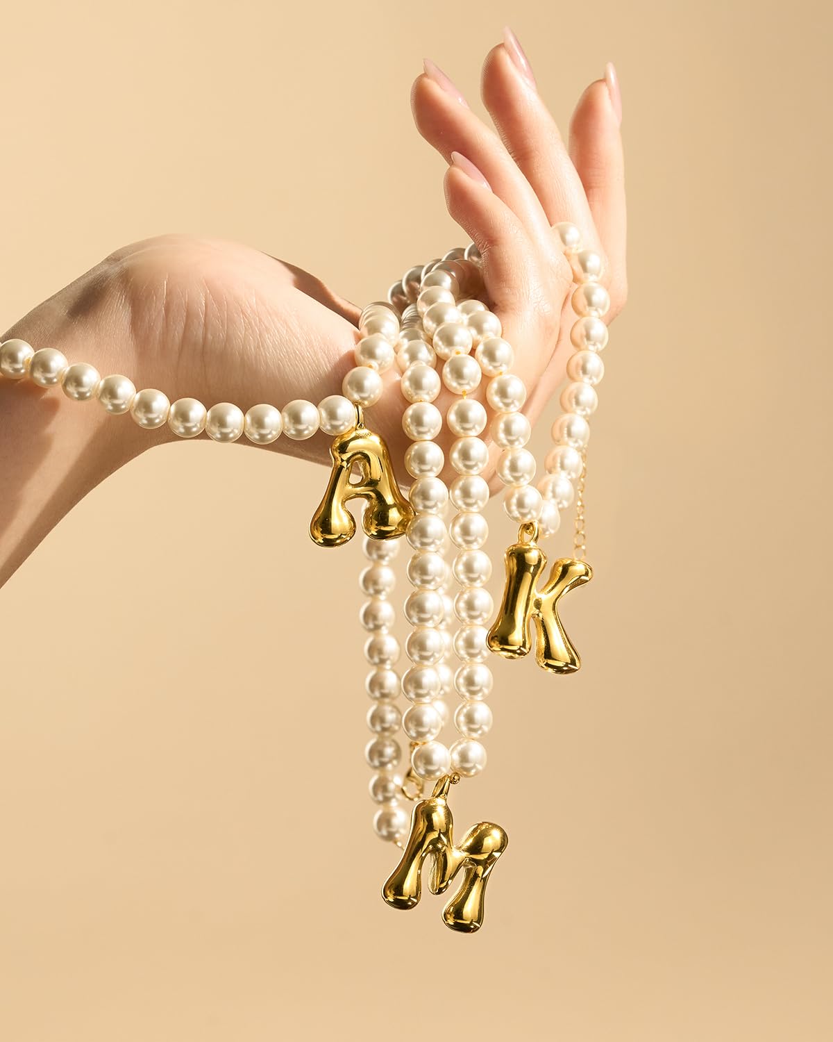 DoDoBeads Pearl Initial Necklace, 18K Gold Plated Stainless Steel Balloon Letter Pendant E, Non-Tarnish Waterproof Chunky Monogram Jewelry Gifts for Women Teens