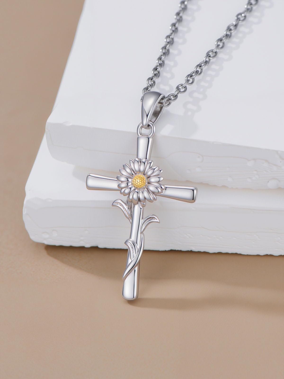 Cargari Daisy Cross Necklace 925 Sterling Silver Daisy Pendant Birth Flower Cross Necklace Jewelry Floral Gifts for Women