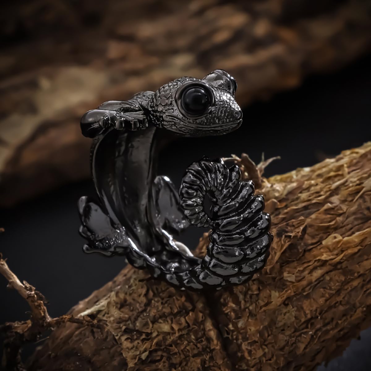 Gothic Lizard Rings for Women Men Chameleon Animal Finger Rings Vintage Boho Goth Adjustable Open Ring Hypoallergenic Drip oil Ring Halloween Birthday Party Birthday Holiday Jewelry (Black)