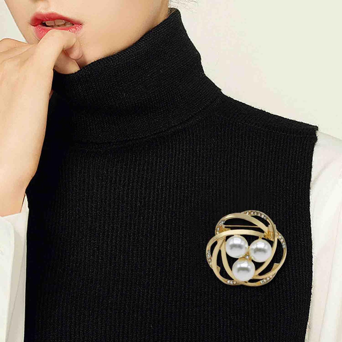 Crystal Pearl Flower Brooches Pins Fashion Beautiful Created Rhinestone Floral Brooch Good Idea for Party Dance Wedding Banquet for Elegant Women Girl (Gold 1)