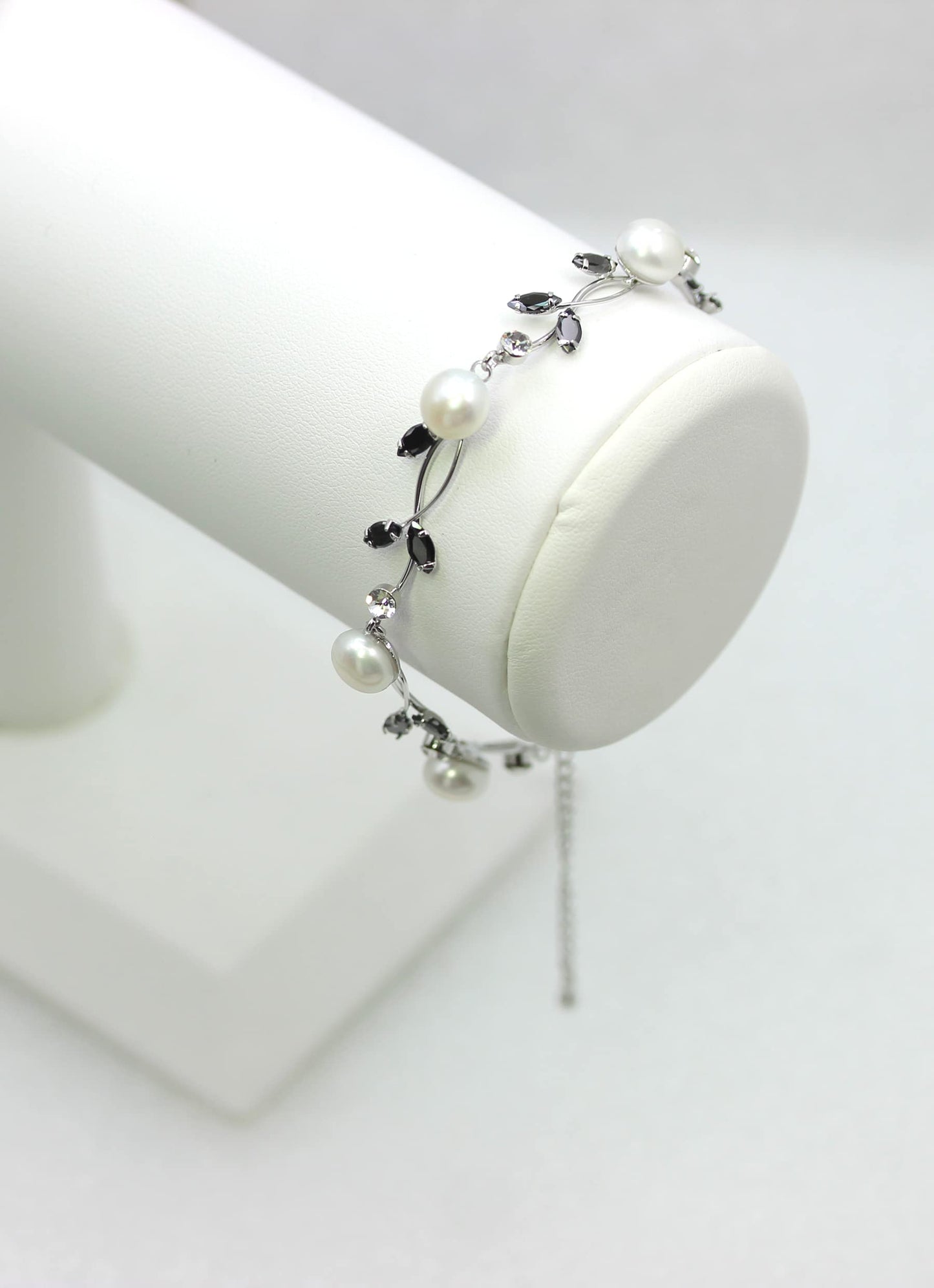 Faship Black CZ Crystal Genuine Freshwater Pearls Floral Bracelet 7.5" - 9.5" - Black/Matching Bracelet