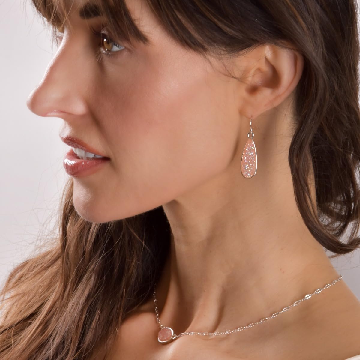 Pink Earrings for Women - Simulated Rose Quartz Earrings for Women, Silver Tone Long Dangles with Sparkly Simulated Druzy Stone, Dangling Teardrop Boho Dangle Drops, Elegant Dangly Tear Drop