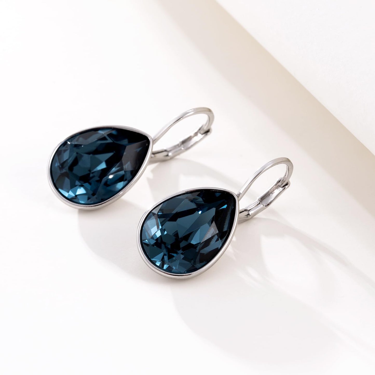 Xuping Jewelry Huggies Crystal Teardrop Earring for Women Crystals Leverback Silver Earrings Fashion Jewelry Gifts (Navy Blue)
