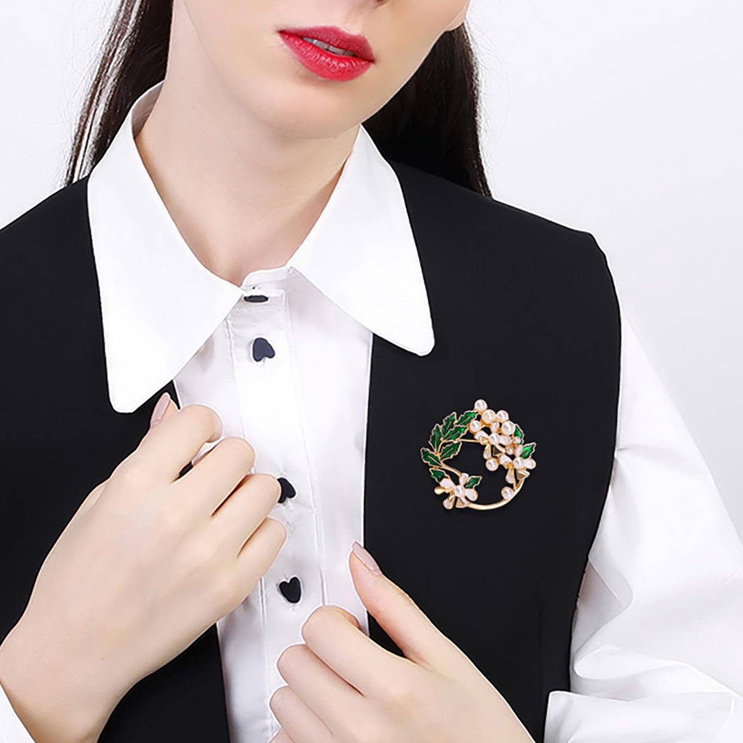 Elegant Gardenia Brooch Flower Pearl Brooch for Women Green Leaves Gardenia Floral Lapel Pins Clothes Hat Bag Suit Tie Accessory Wedding Gift Elegant Jewelry for Mom Wife