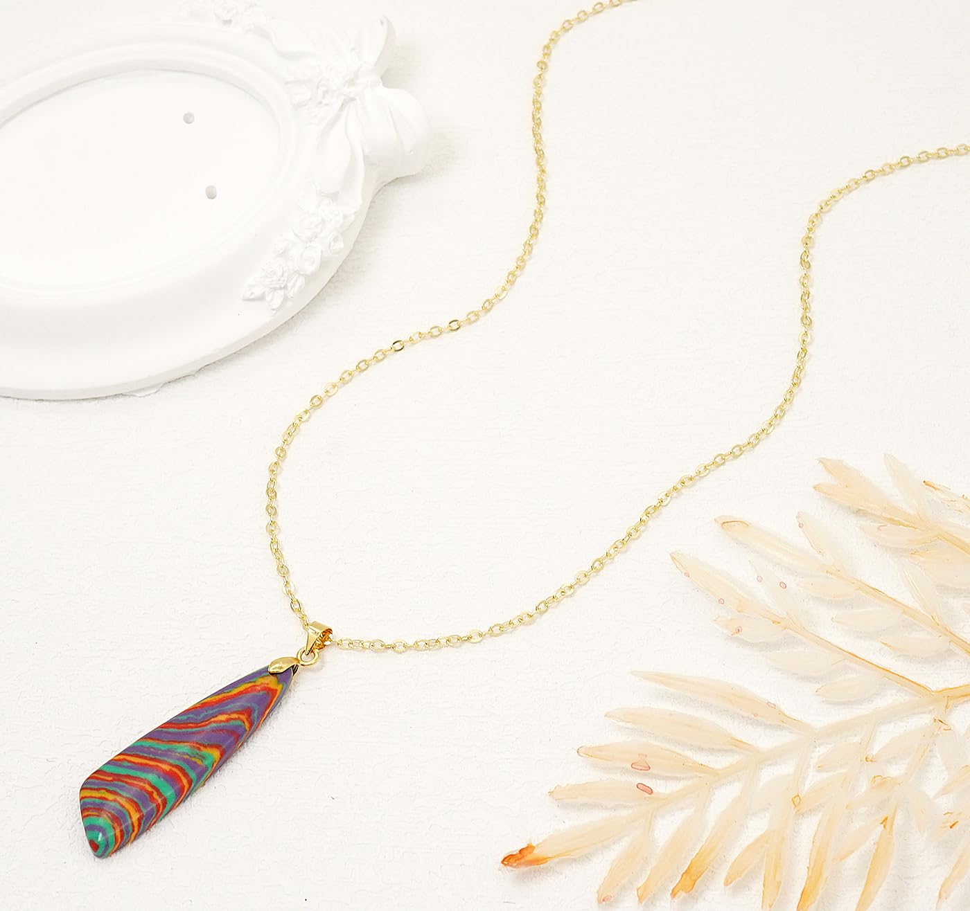 Wovanoo Nature Stone Necklaces for Women Boho Pendant Necklace 18K Gold Chain Necklaces Flower Gold