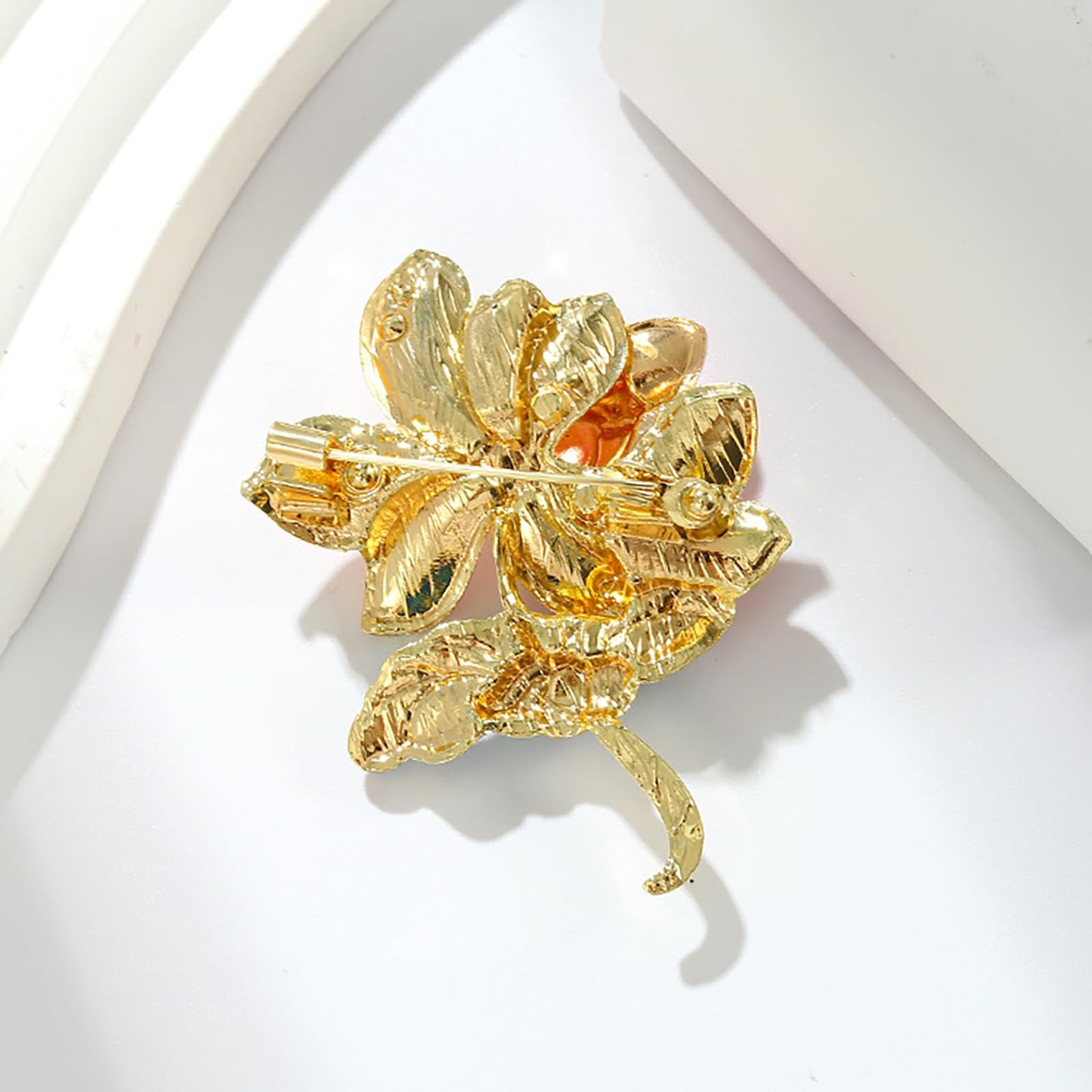 Enamel Lotus Flower Brooch Pin Vintage Pearl Flower Brooch Lapel Pin Jewelry Thanksgiving Day Mother's Day Wedding Gifts for Mom Wife
