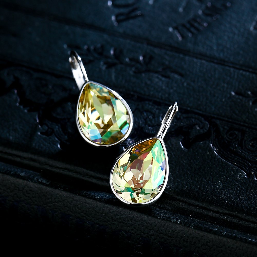 Xuping Jewelry Fashion Huggies Crystal Earring for Women (Apple Green)