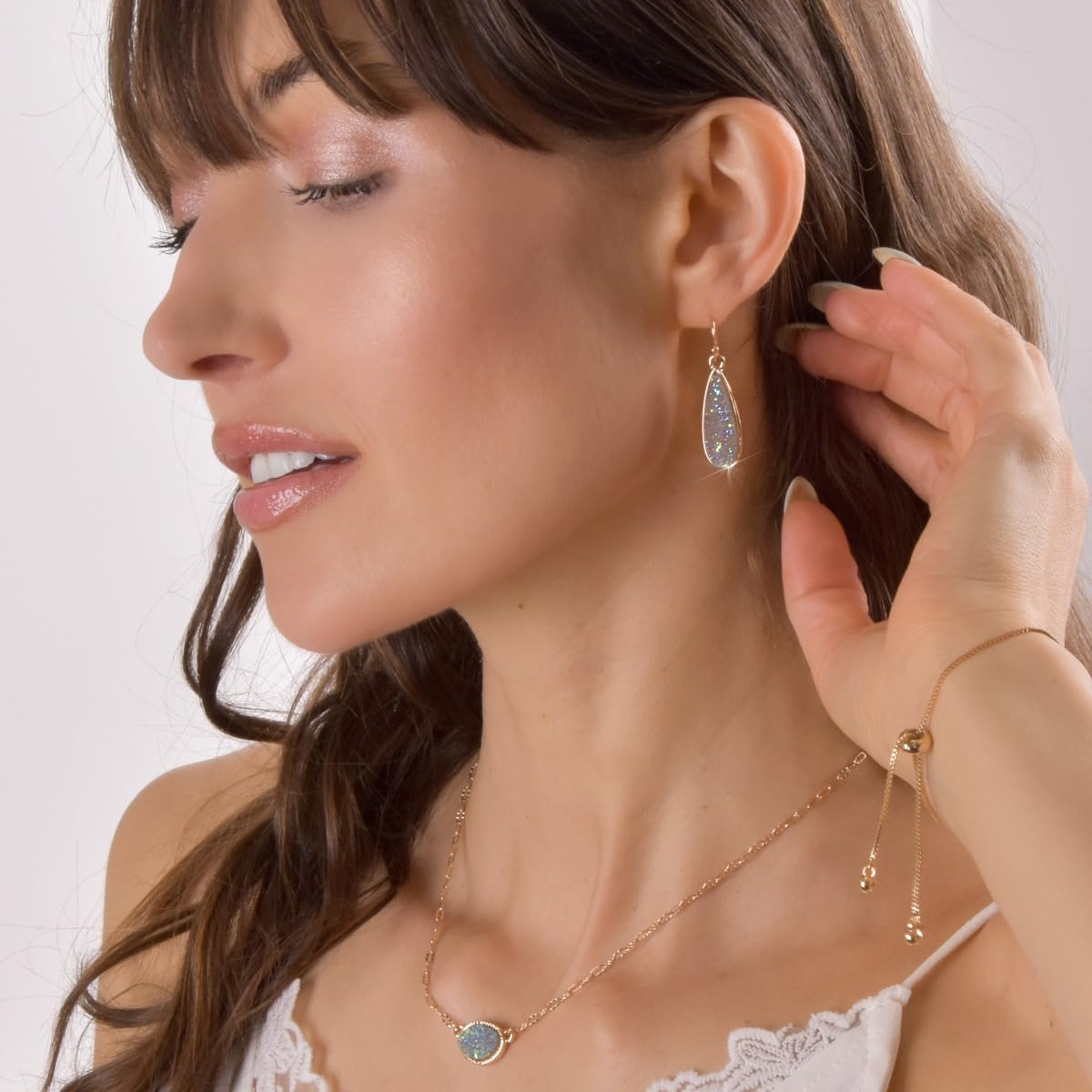 Light Blue Earrings for Women Dangle - Blue Dangle Earrings for Women, Simulated Druzy Stone Gold Tone Dangling Teardrop Jewelry, Sparkly Elegant Long Tear Drops with Boho Dangly Stone