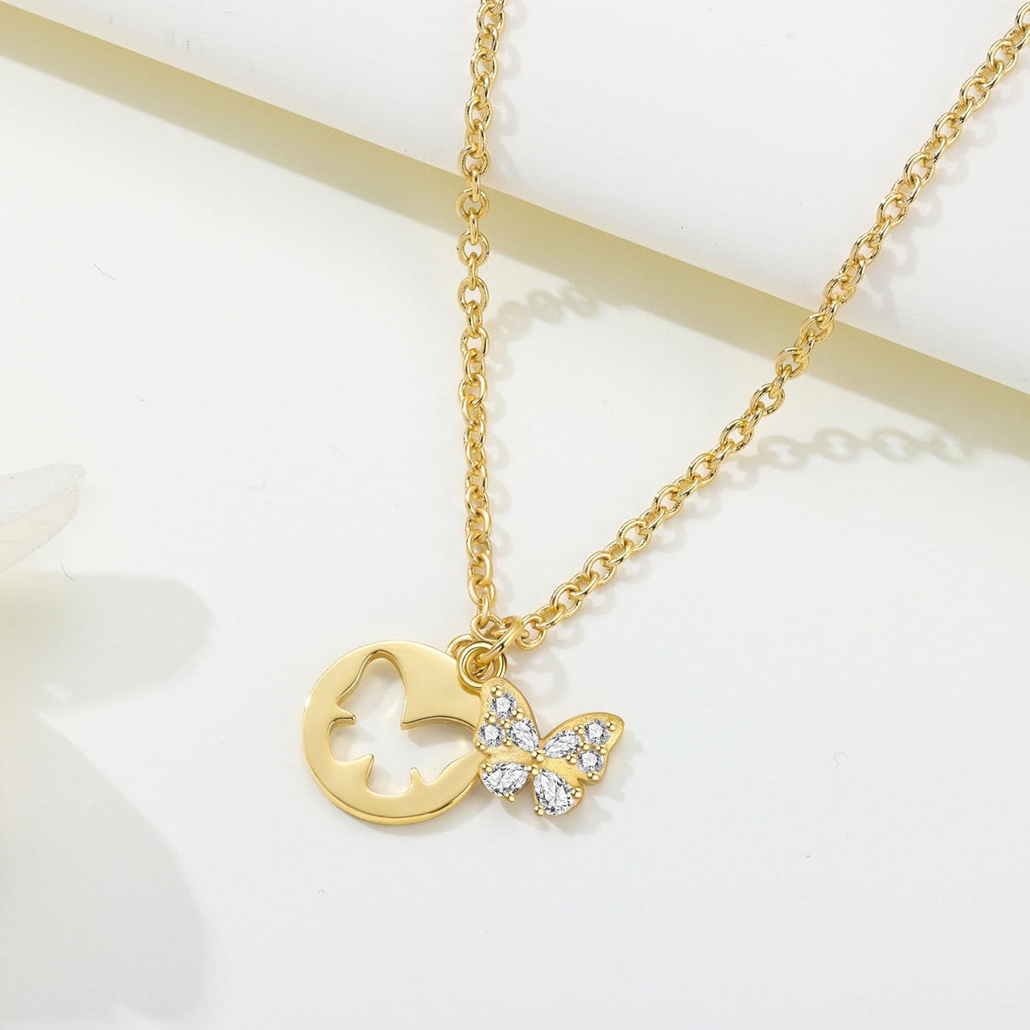 MISEFF 925 Sterling Silver Fashion Pendant Necklace for Women，Fashion Jewelry, 18K Gold Plated， Advanced Retro Series Link Chains ，Basic Multifunctional Accessories Suitable for Multiple Occasions and Daily Wear (Butterfly)