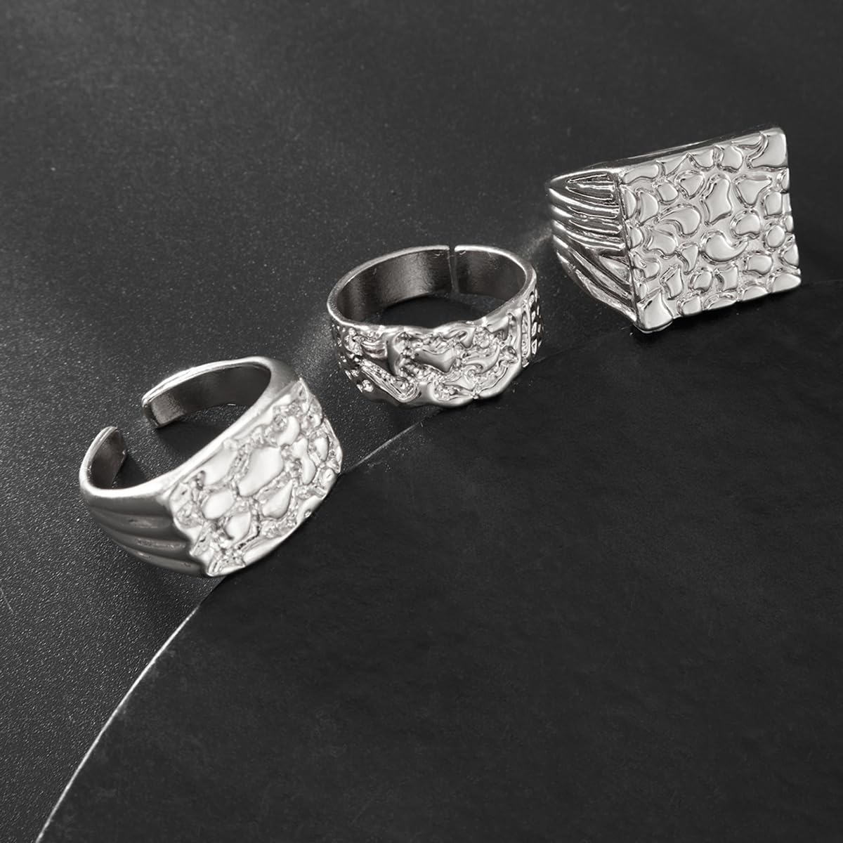 3Pcs Gold Chunky Knuckle Rings for Men Women Punk Stackable Finger Rings Set Hip Hop Harmmered Texture Statement Ring Vintage Gothic Ring Birthday Party Christmas Halloween Valentines Day Wedding Holiday Jewelry (Silver)