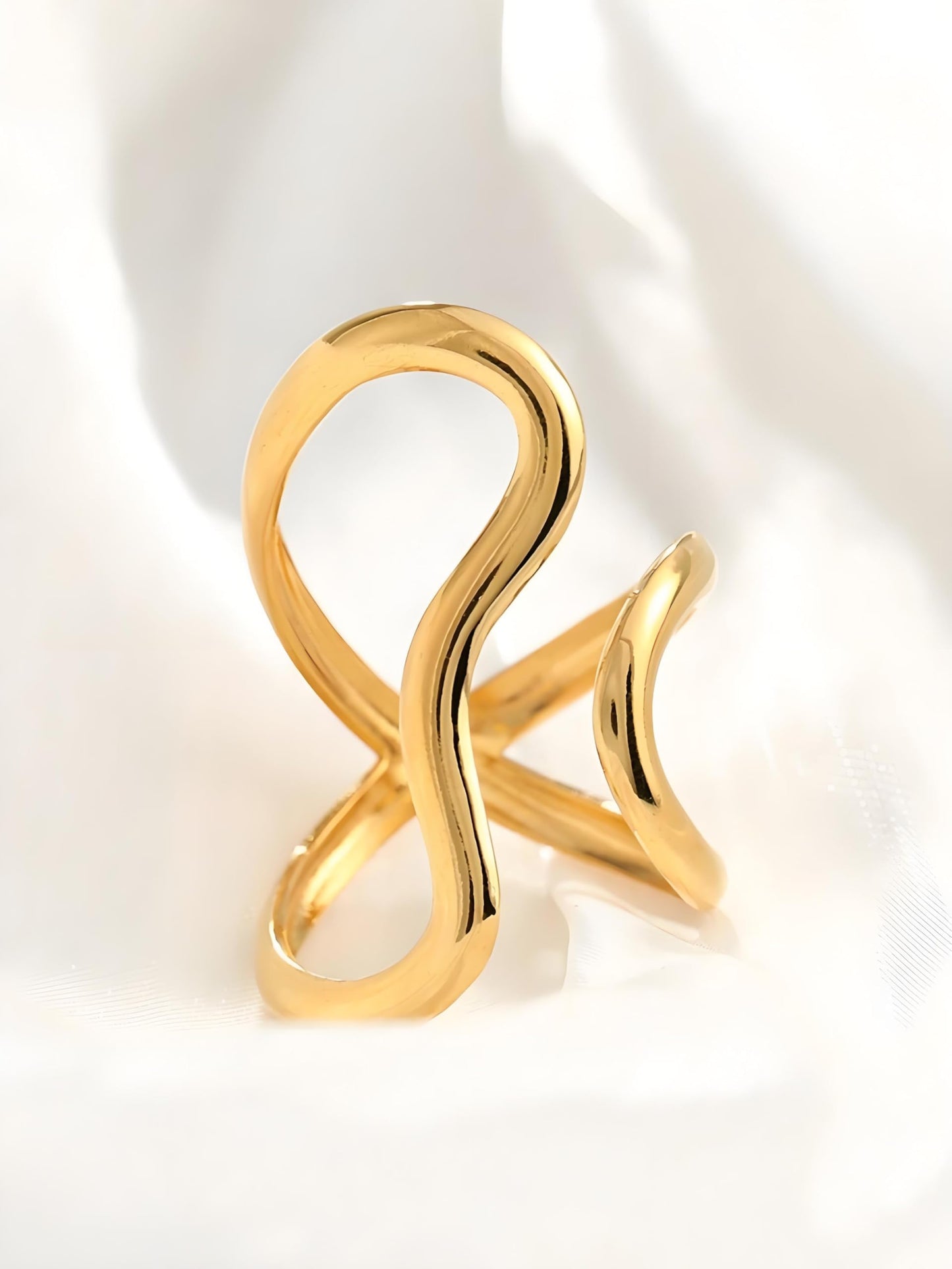 AIETUE Chunky Rings For Women, Gold Silver Thumb Ring Asymmetrical Wavy Curve Ring Adjustable Non Tarnish Dainty Stainless Steel New Year Anniversary Birthday Jewelry Gift (Wavy Gold+Silver)